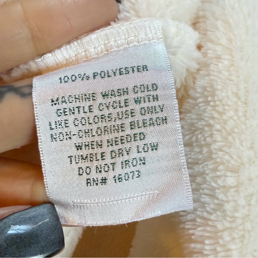 Vintage 90s Laura Ashley Cream Plush Robe Size S/M - Picture 6 of 6